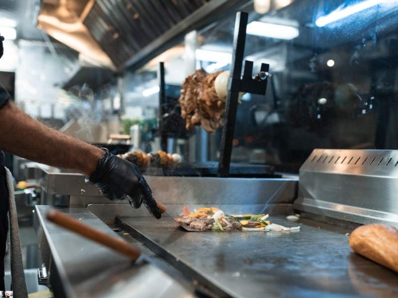 Tips Memilih Griddle Terbaik untuk Bisnis Kuliner