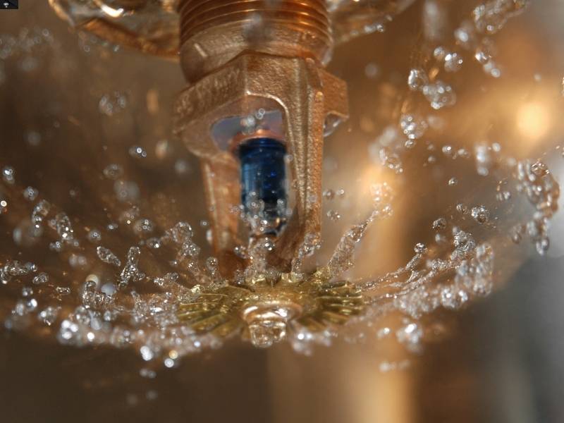 Apa Itu Fire Sprinkler, Kenapa Penting Untuk Keselamatan Gedung?