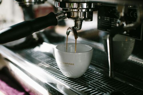 Pentingnya Memilih Grinder Kopi Komersial Berkualitas